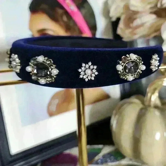 ✨️Velvet Navy Blue Headband with Jewels✨️ - Picture 4 of 4